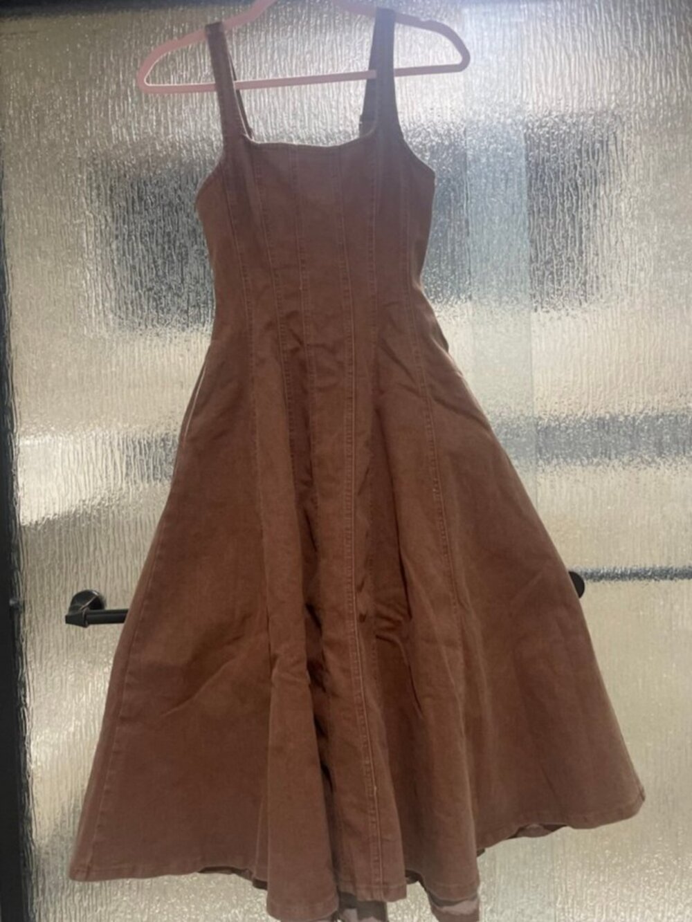 Brown denim midi dress, mocha fit and flare dress side Pockets - Picture 8 of 8